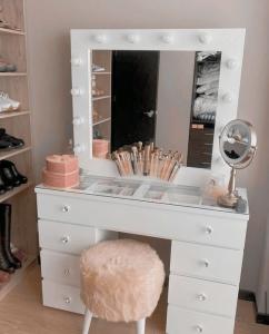Beautiful-dressing-table-fresh-home-decor-idea-2023